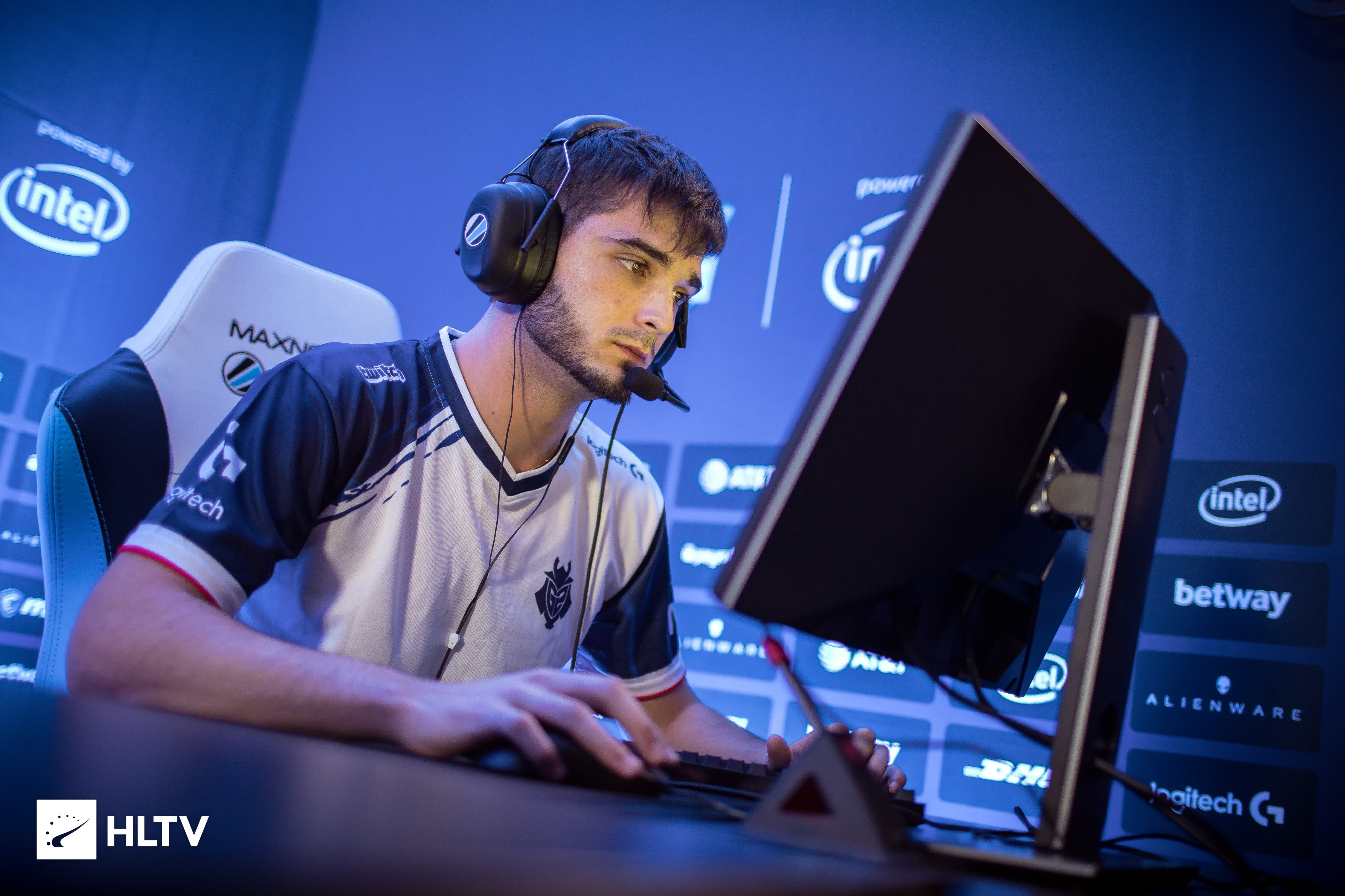 电竞激情点燃六朝古都，南京市第八届“六朝杯”电子竞技城市联赛成功举办！