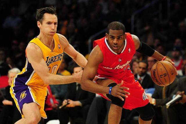 而中国球员 而中国球员